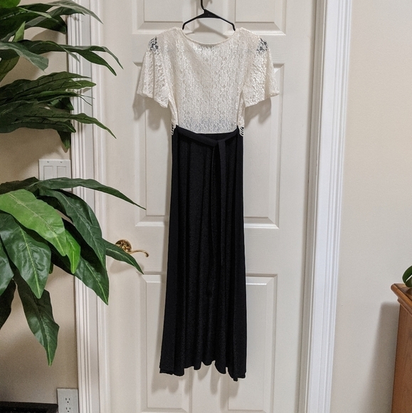 Molly Malloy Petite Lace Dress Size 6 Black/White - Picture 2 of 7